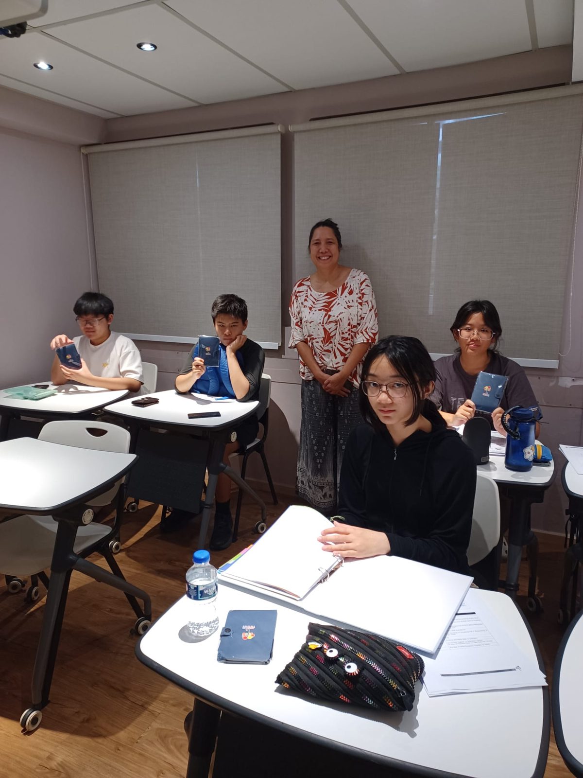 A secondary english lesson at Joyous Learning